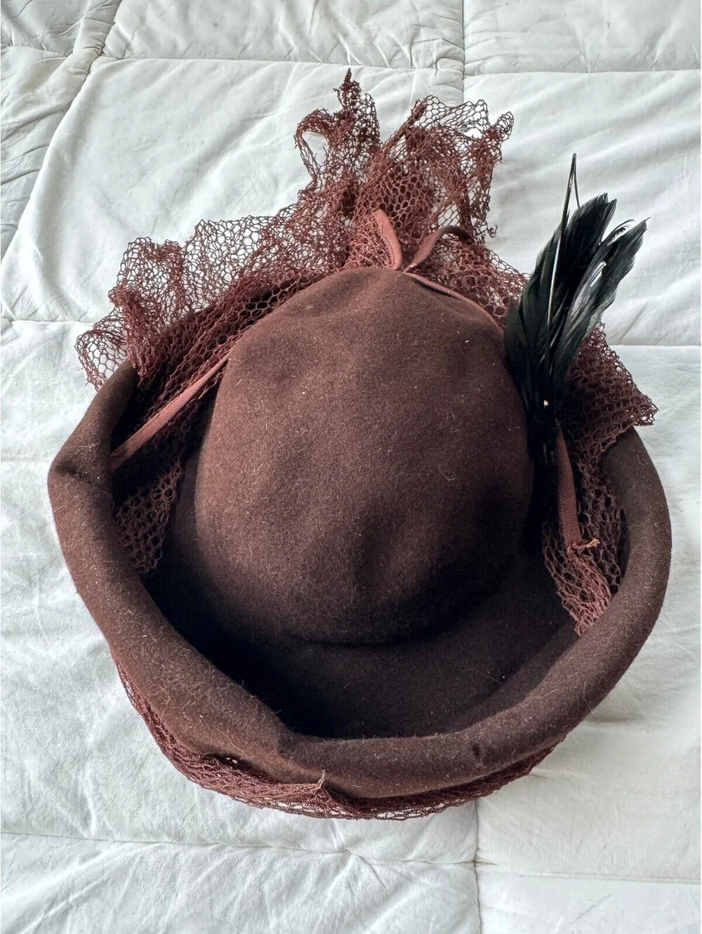 Vintage 1950s Richard Original Chocolate Brown Wool Felt Tilt Topper Hat Veil